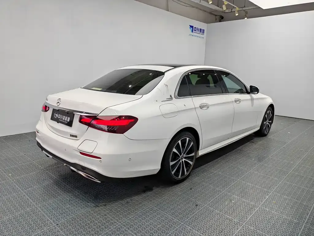 Mercedes-Benz E-Class New Energy — фото 3