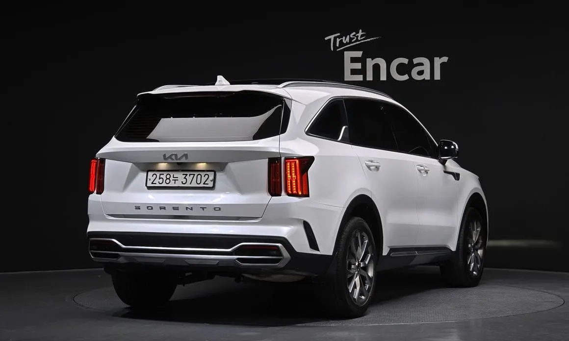 Kia Sorento — фото 5