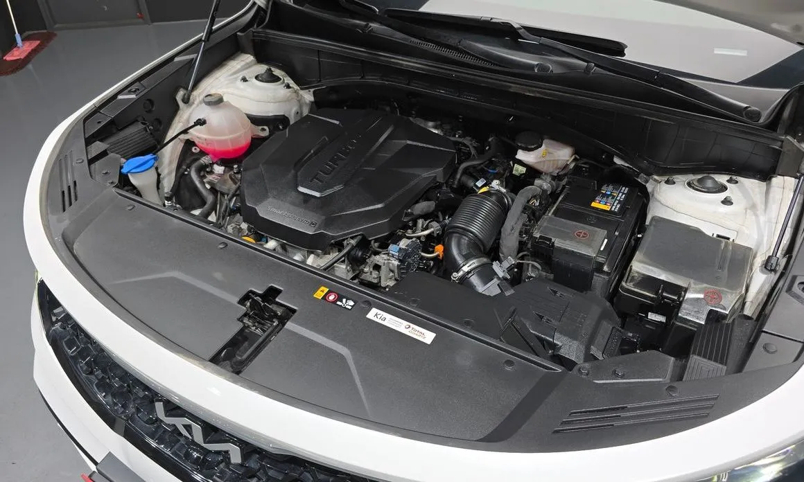 Kia Sorento — фото 9