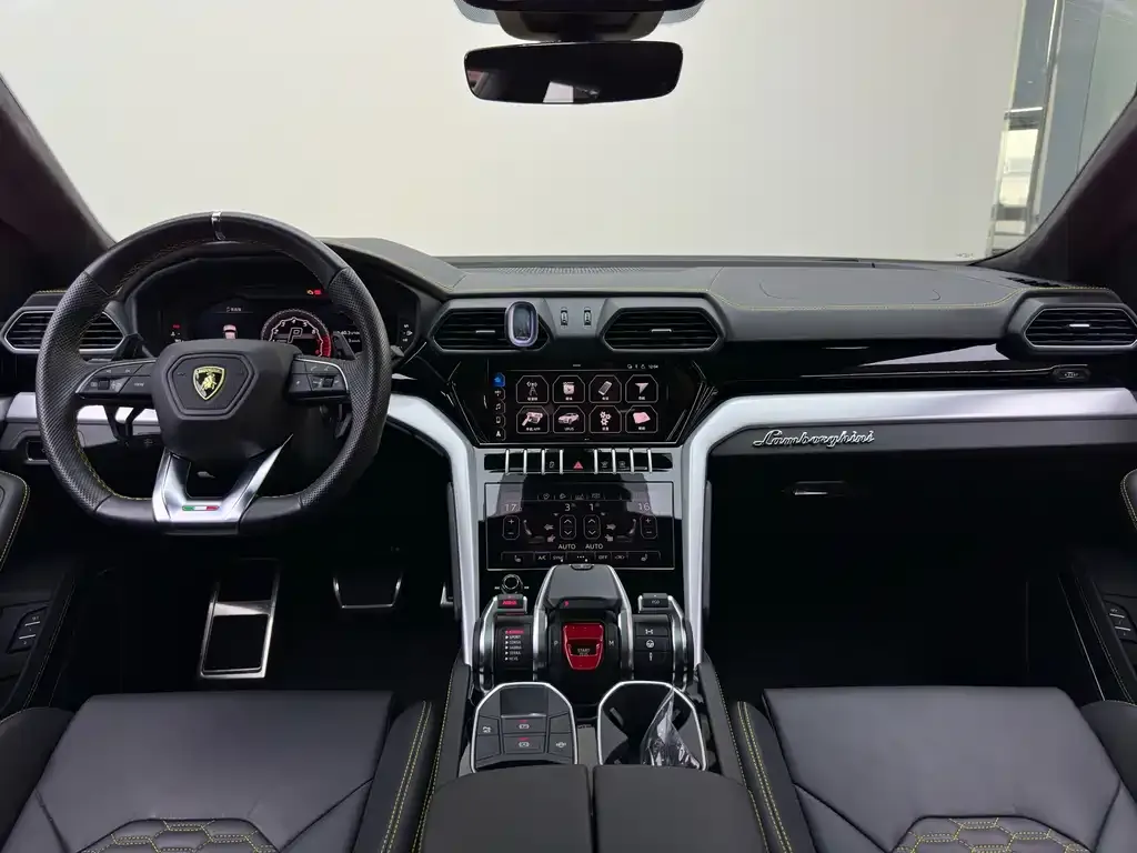 Lamborghini Urus — фото 8