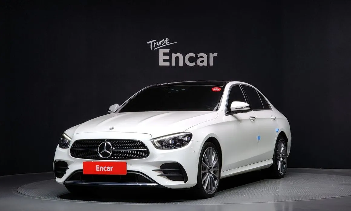 Mercedes-Benz E-Class — фото 1