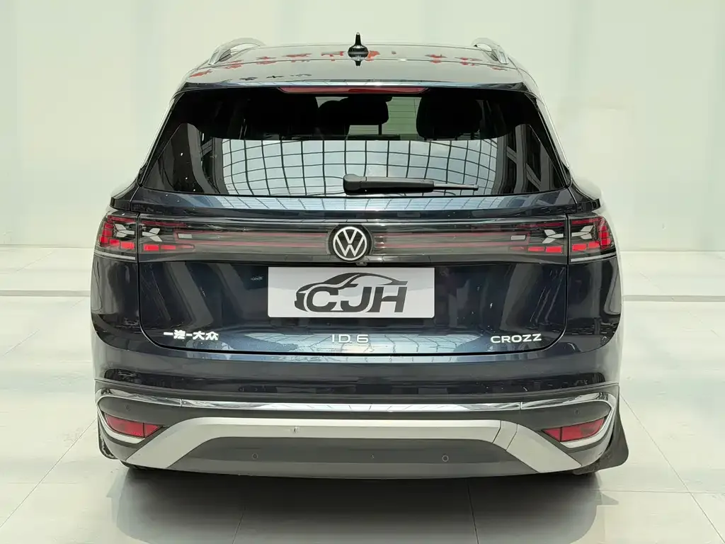 Volkswagen ID.6 Crozz — фото 10
