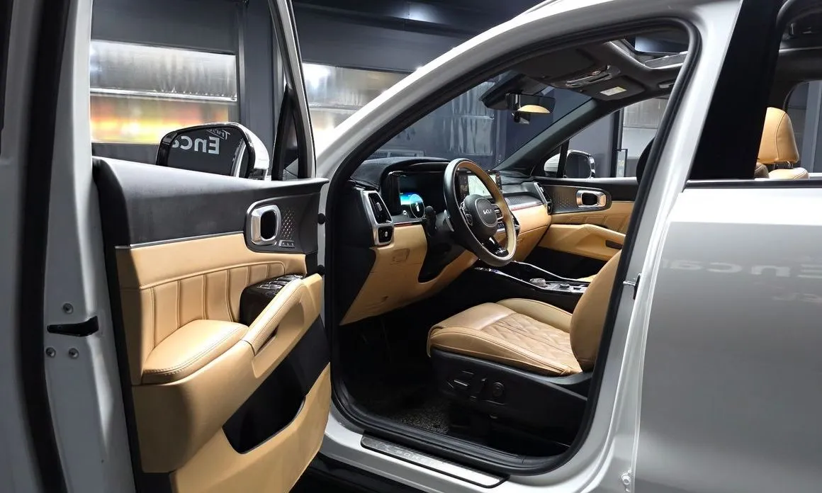 Kia Sorento — фото 7
