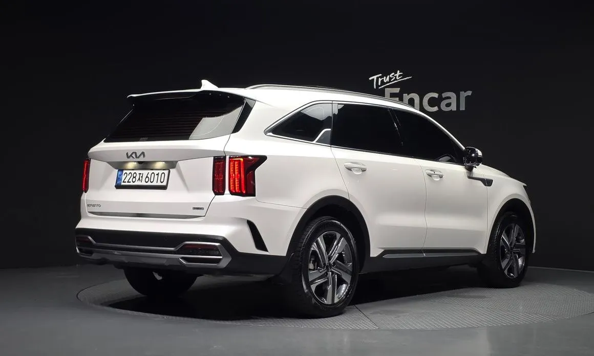 Kia Sorento — фото 3