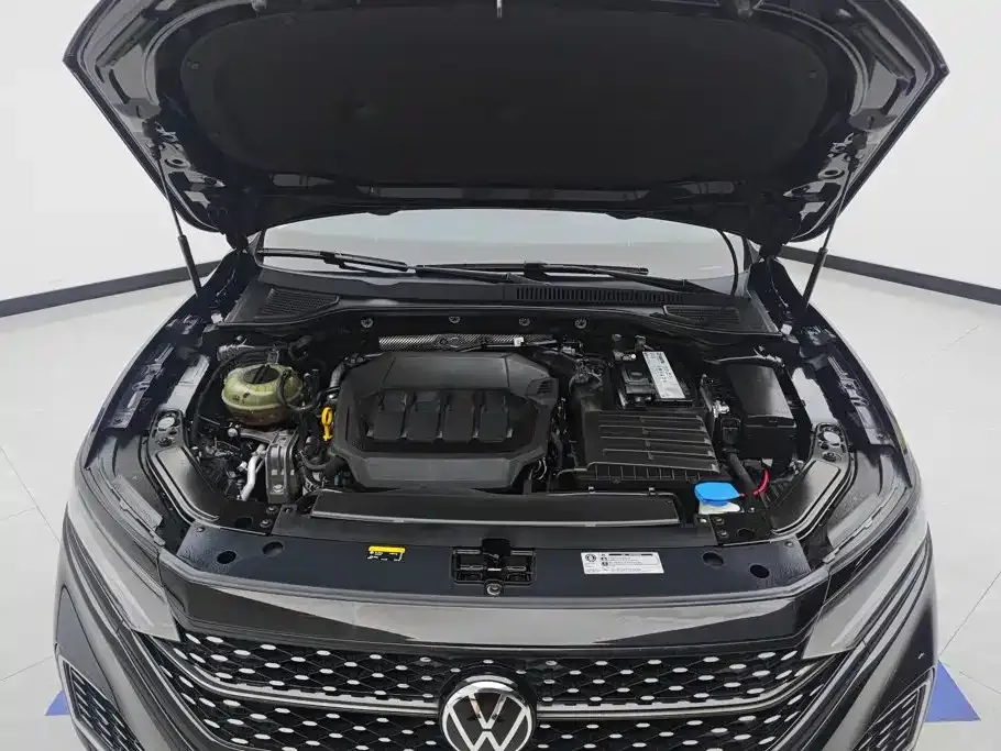 Volkswagen Passat — фото 9