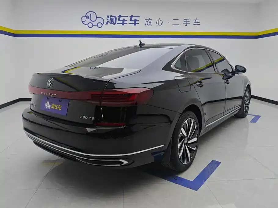 Volkswagen Passat — фото 7