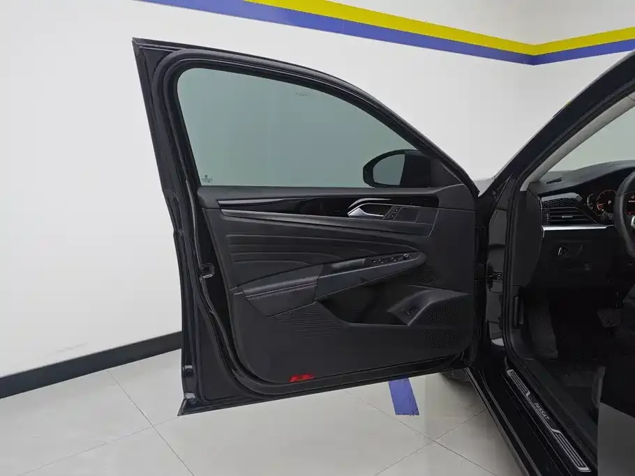 Volkswagen Passat — фото 8