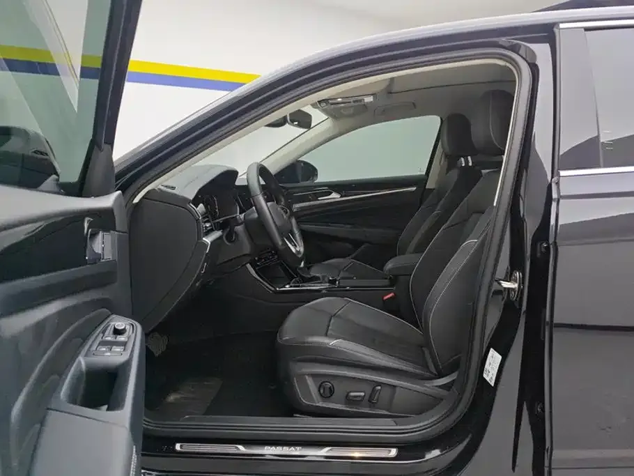 Volkswagen Passat — фото 10