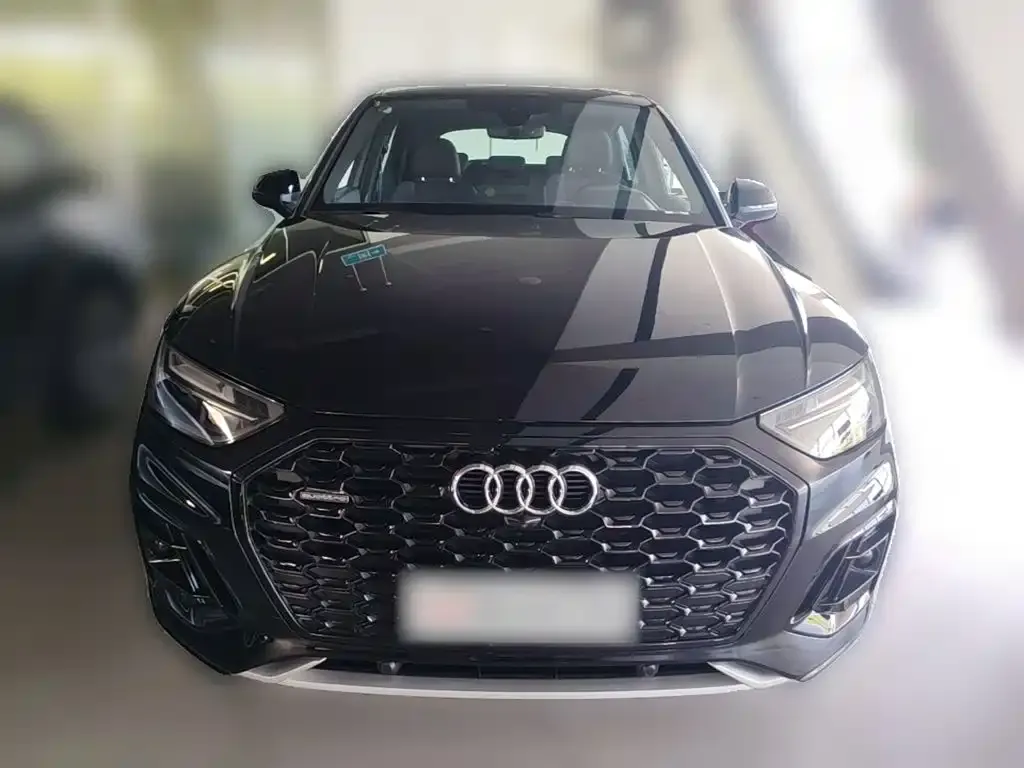 Audi Q5L Sportback — фото 3