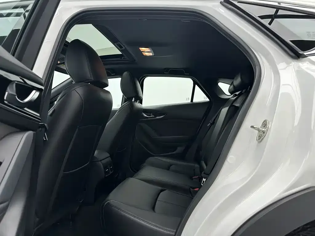 Mazda CX-4 — фото 5