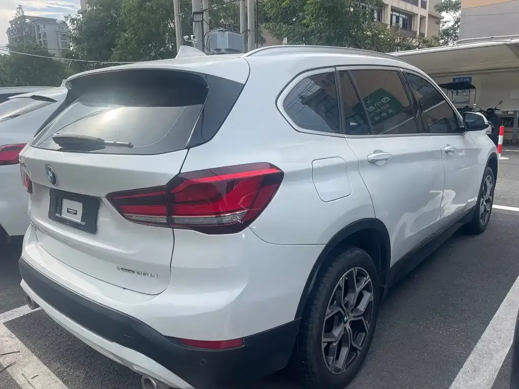 BMW X1 — фото 4