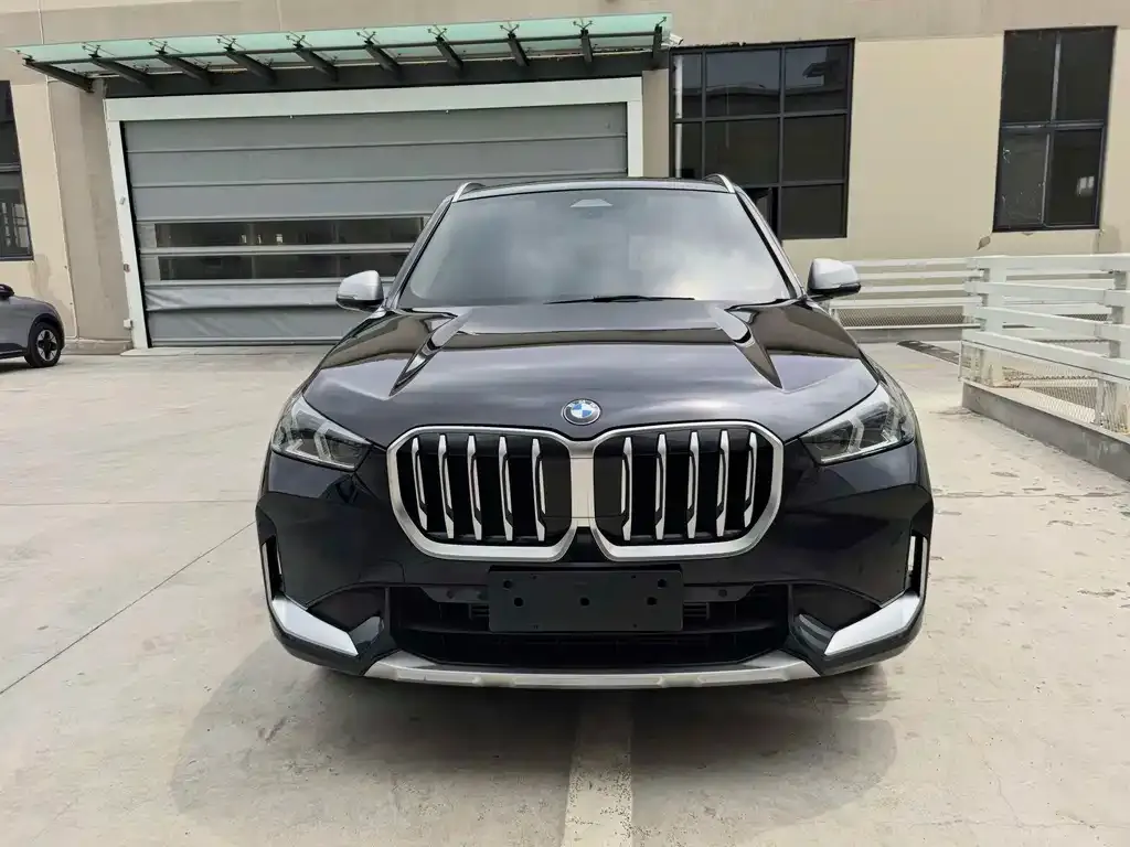 BMW X1 — фото 7