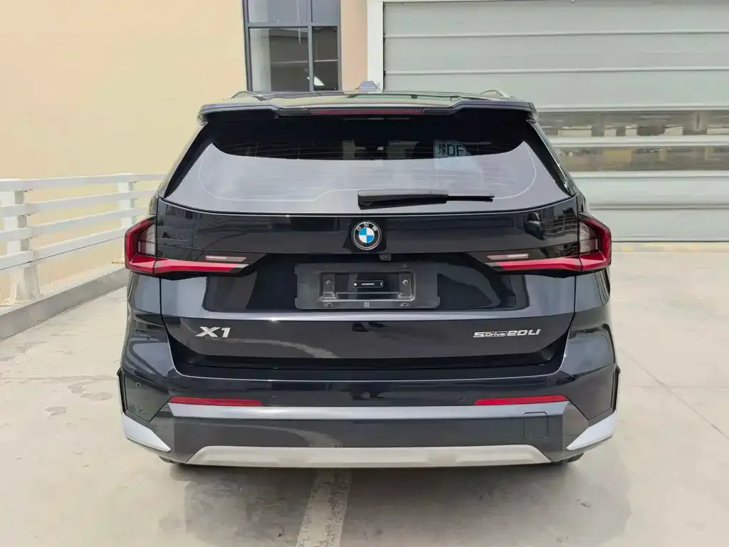 BMW X1 — фото 2
