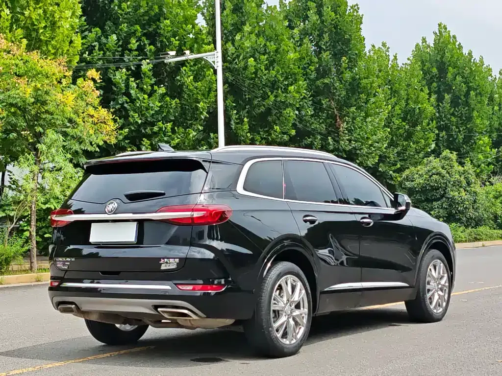 Buick Enclave — фото 8