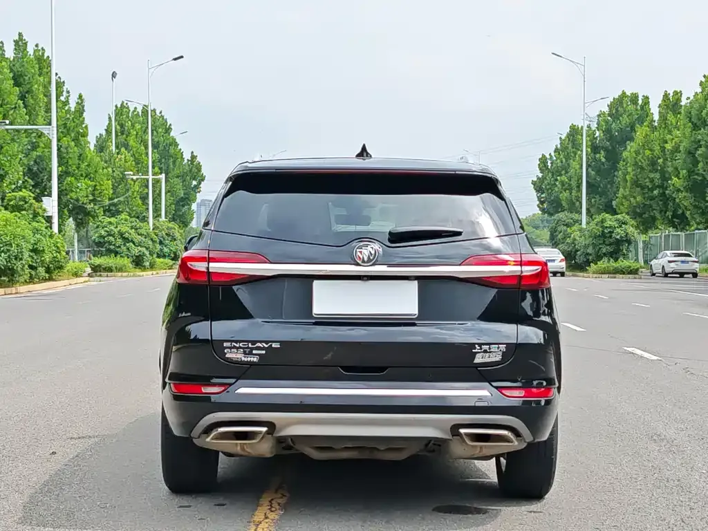 Buick Enclave — фото 3