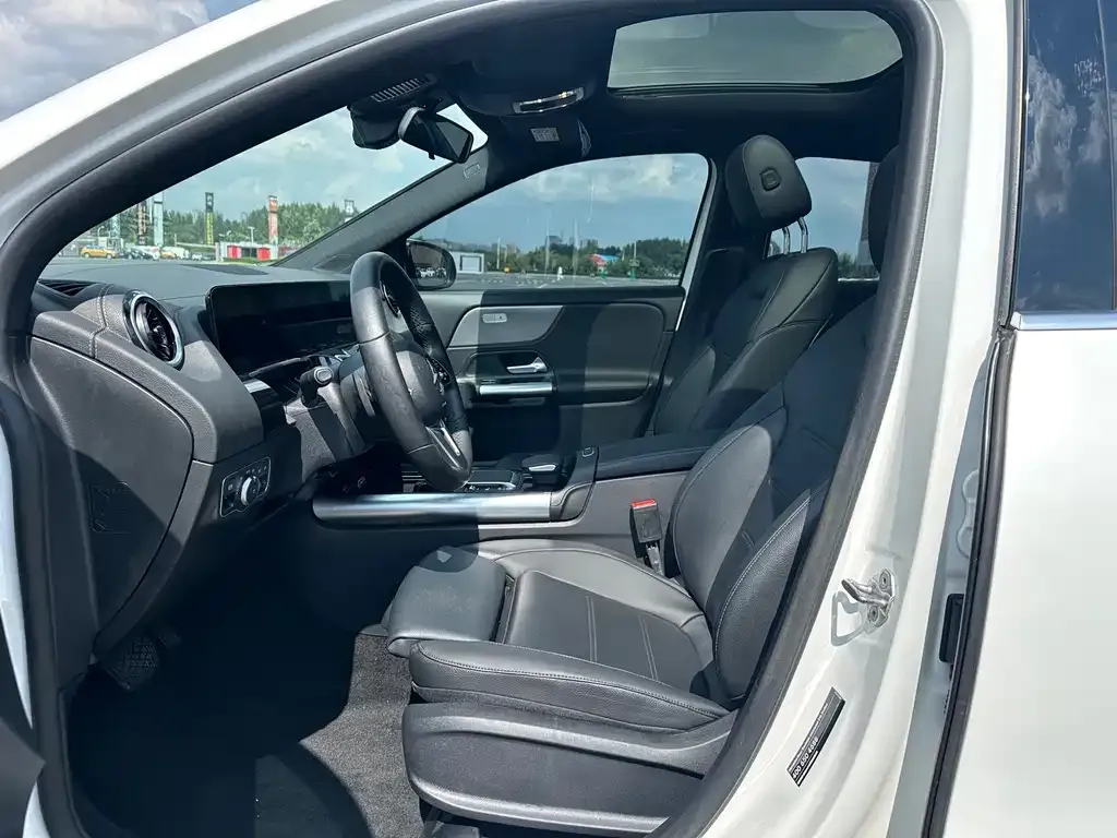 Mercedes-Benz GLA — фото 5