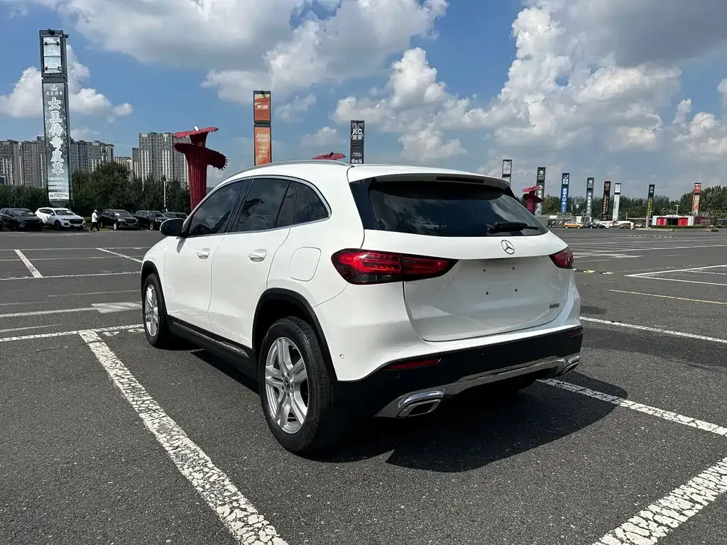 Mercedes-Benz GLA — фото 9