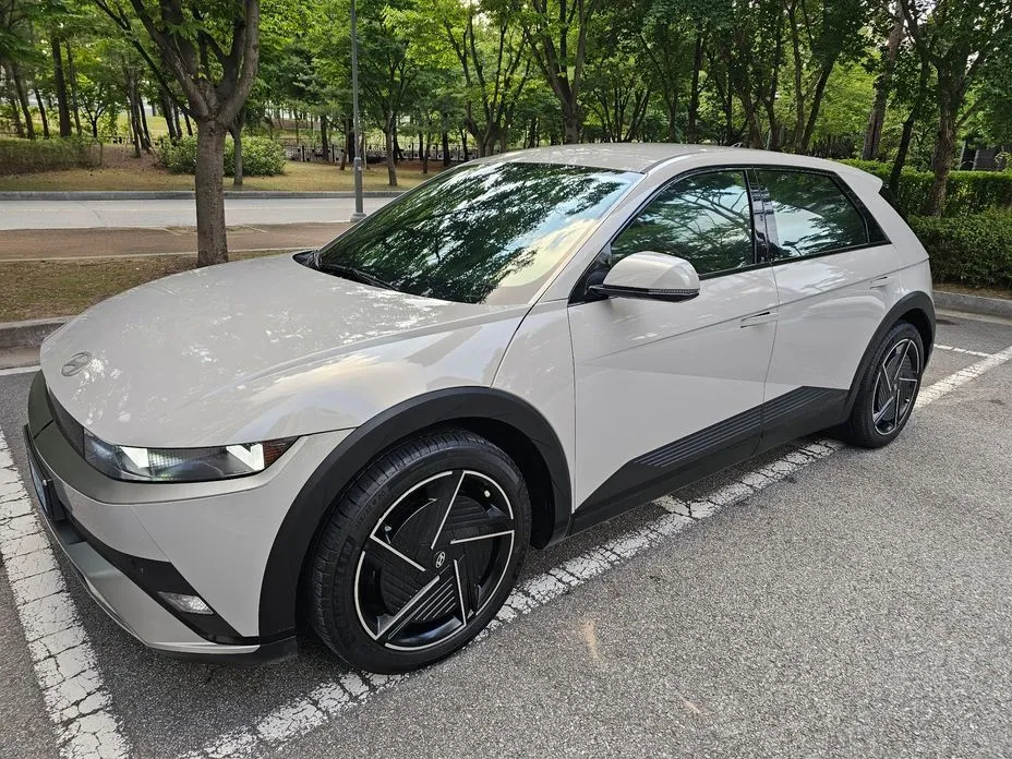 Hyundai Ioniq5 — фото 1