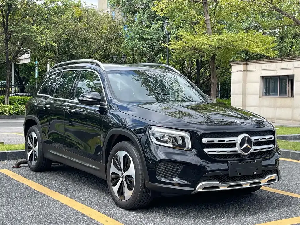 Mercedes-Benz GLB — фото 4