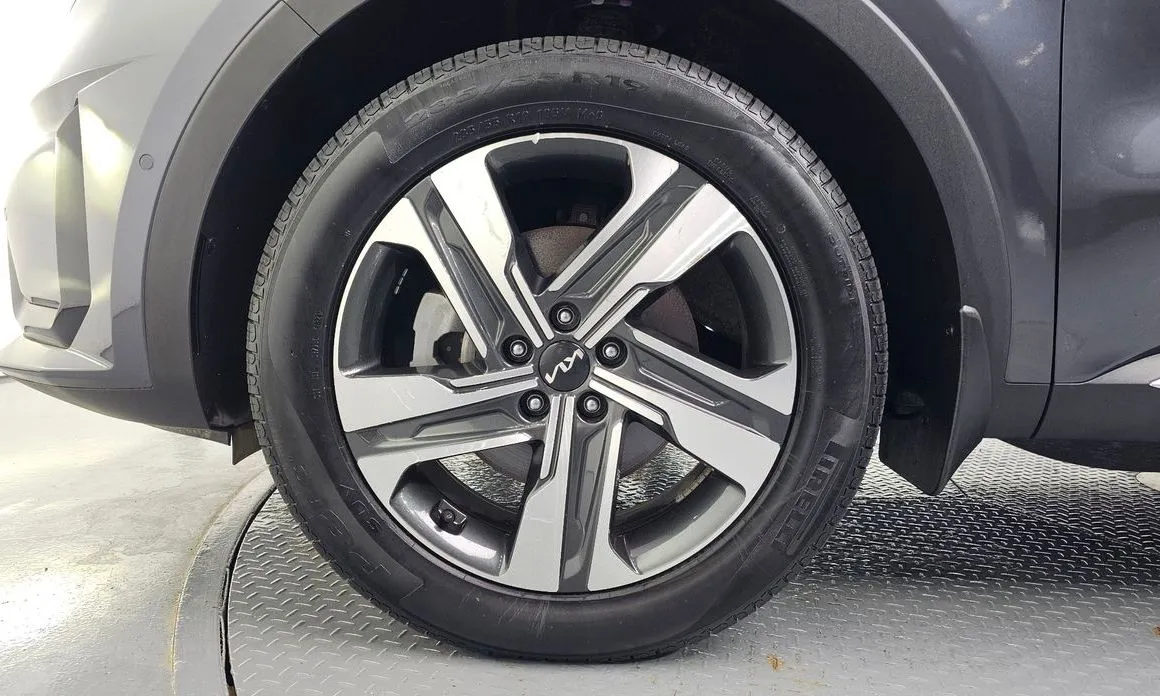 Kia Sorento — фото 5