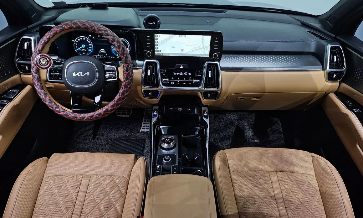 Kia Sorento — фото 8
