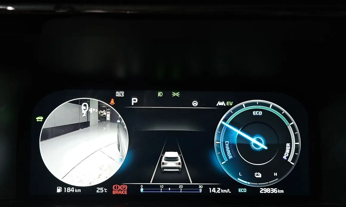 Kia Sorento — фото 10