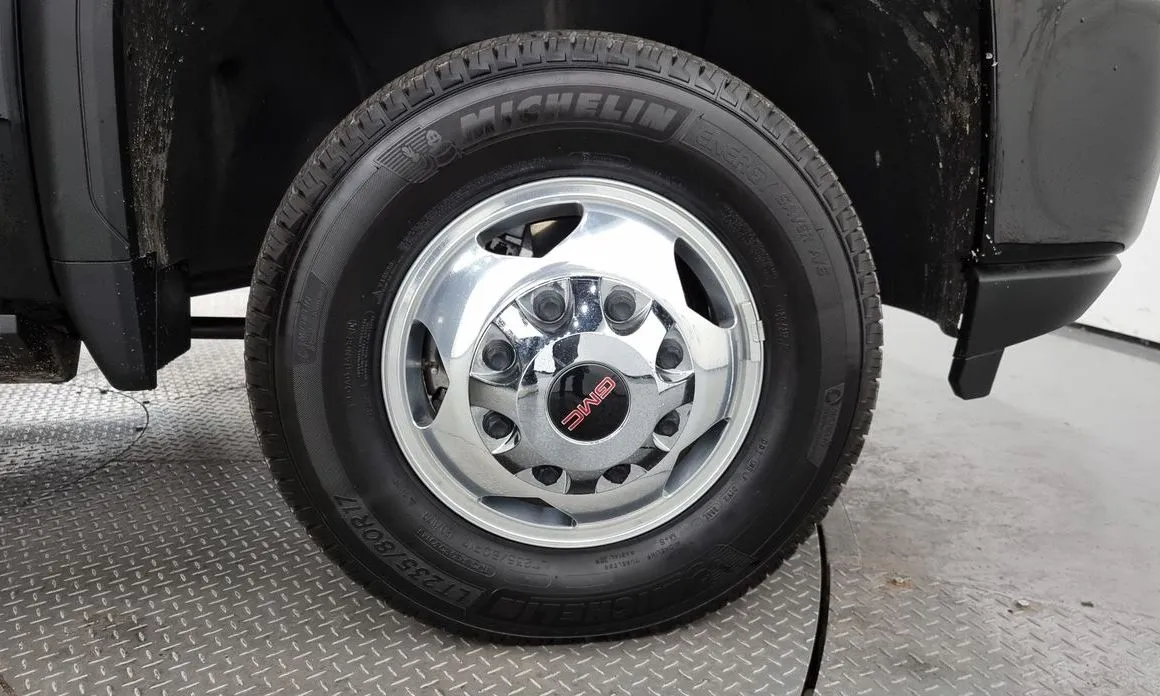 GMC Sierra — фото 6