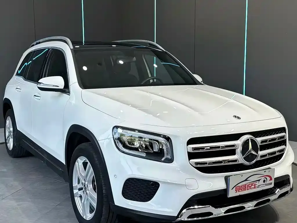 Mercedes-Benz GLB — фото 9