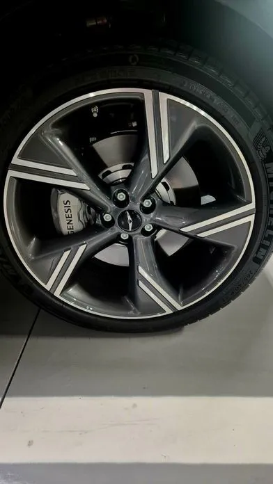 Genesis GV80 — фото 2