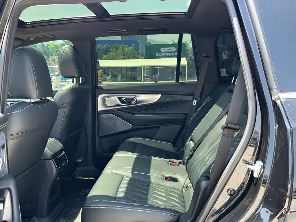 GAC Motor Trumpchi GS8 — фото 7