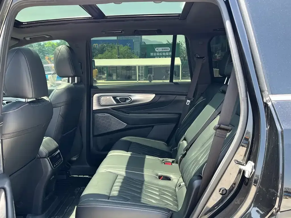 GAC Motor Trumpchi GS8 — фото 2
