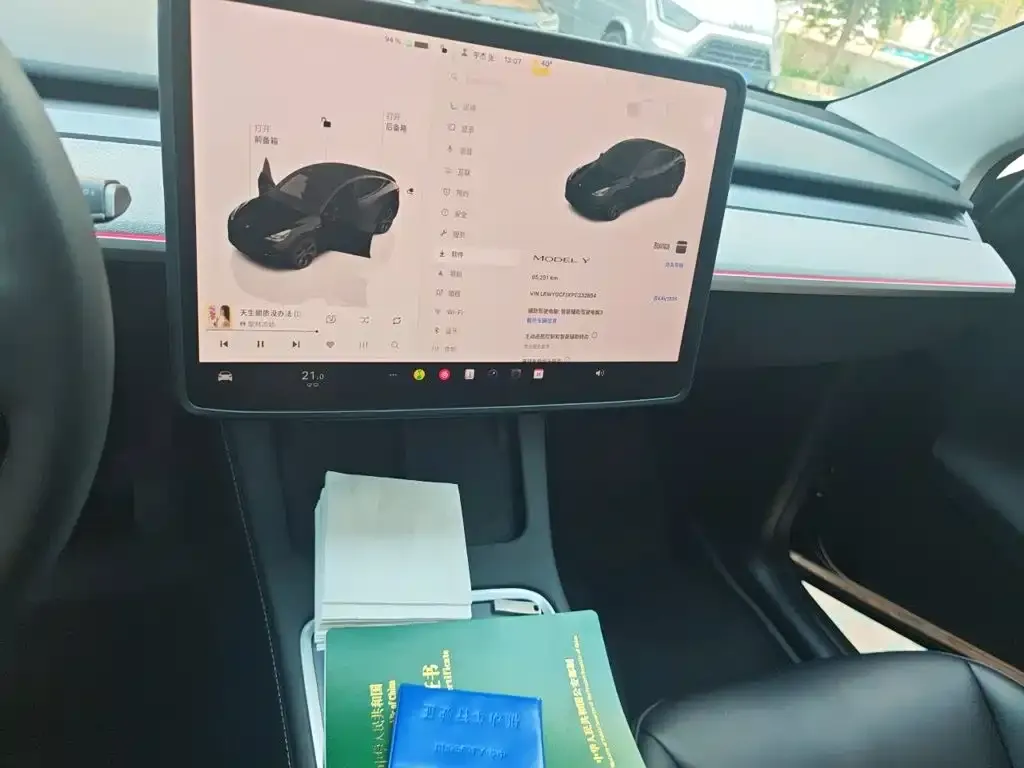Tesla Model Y — фото 8