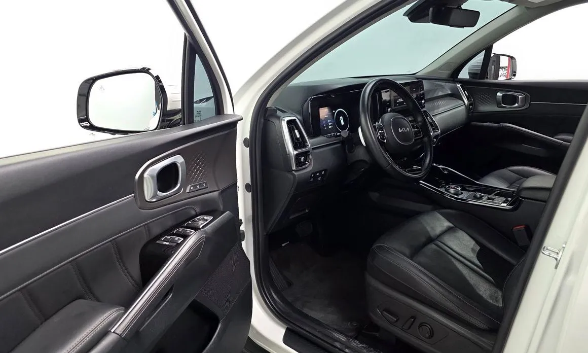 Kia Sorento — фото 9