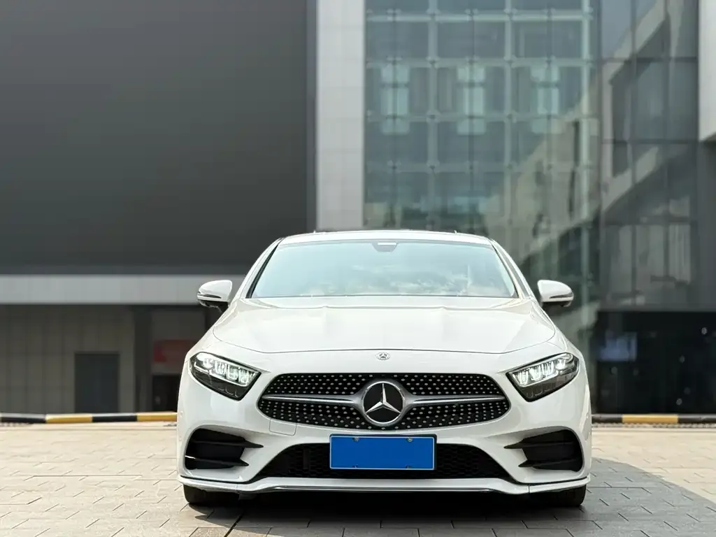 Mercedes-Benz CLS — фото 8