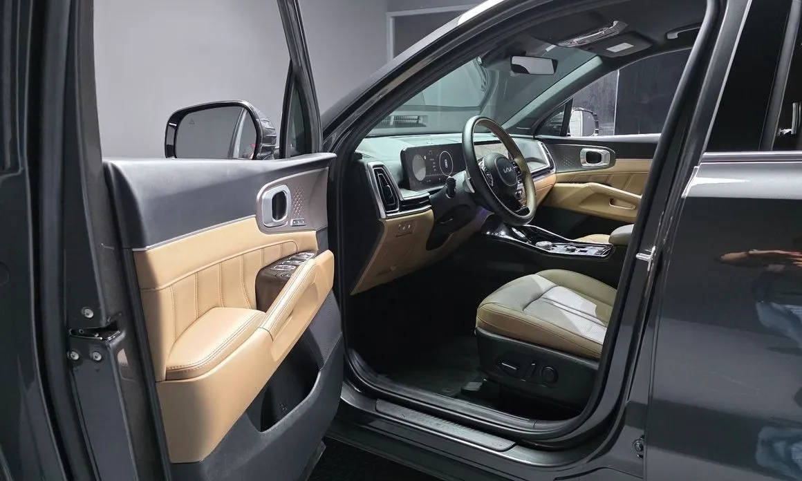 Kia Sorento — фото 8