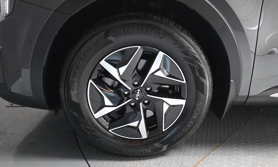 Kia Sorento — фото 7