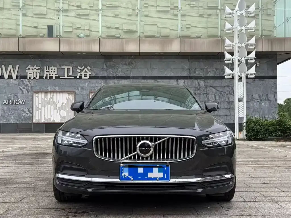 Volvo S90 — фото 8