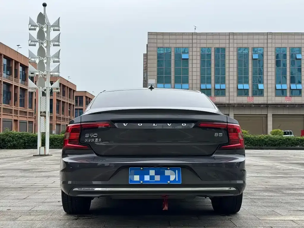 Volvo S90 — фото 5