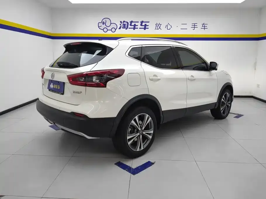 Nissan Qashqai — фото 8