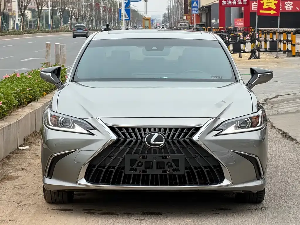 Lexus ES — фото 3