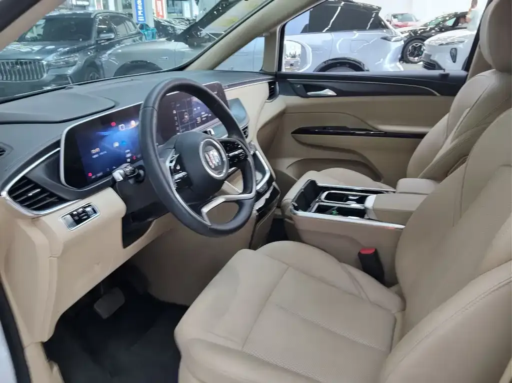 Buick GL8 Hybrid — фото 5