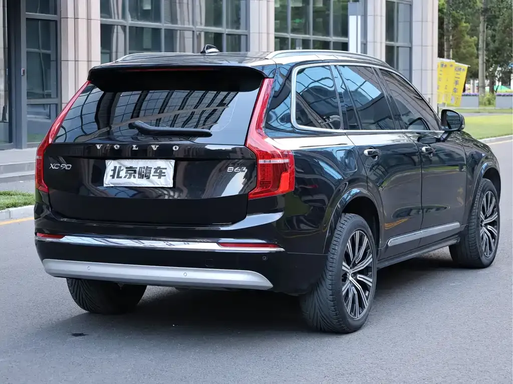 Volvo XC90 — фото 5