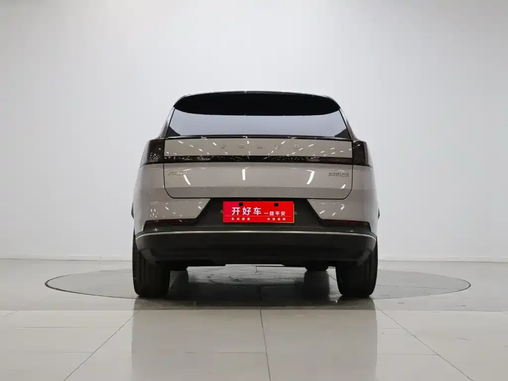 Volvo XC70 Plug-in Hybrid — фото 6