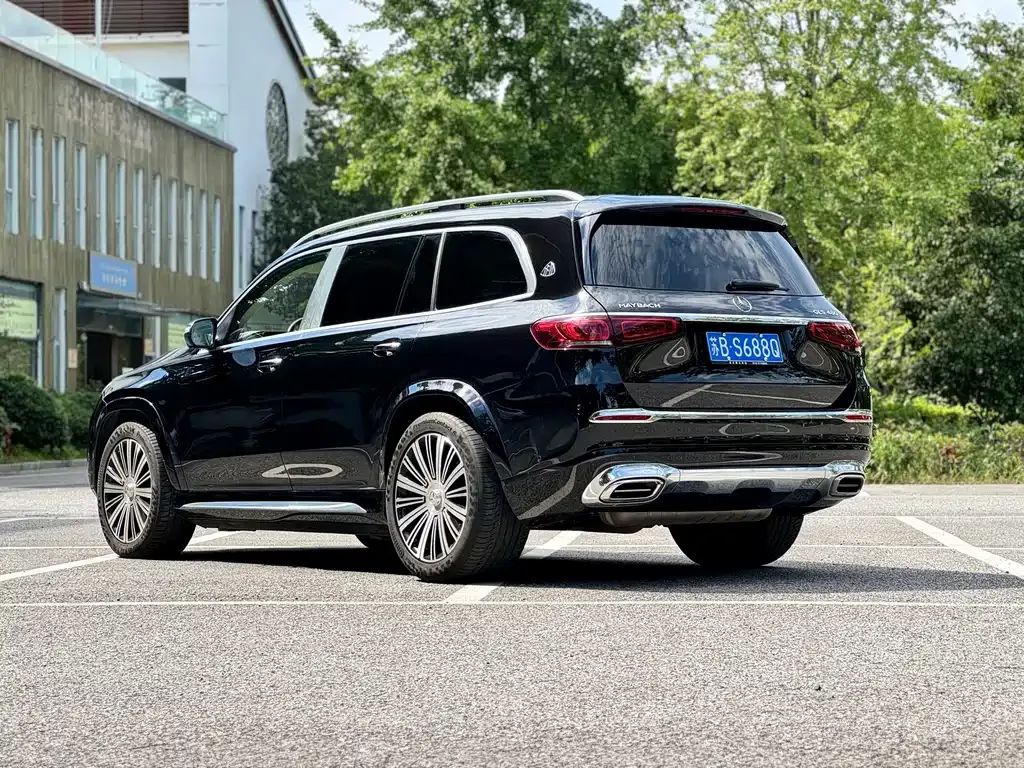 Mercedes-Benz GLS — фото 9