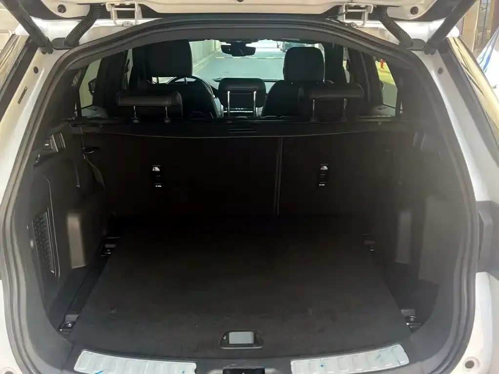 Land Rover Discovery Sport — фото 2