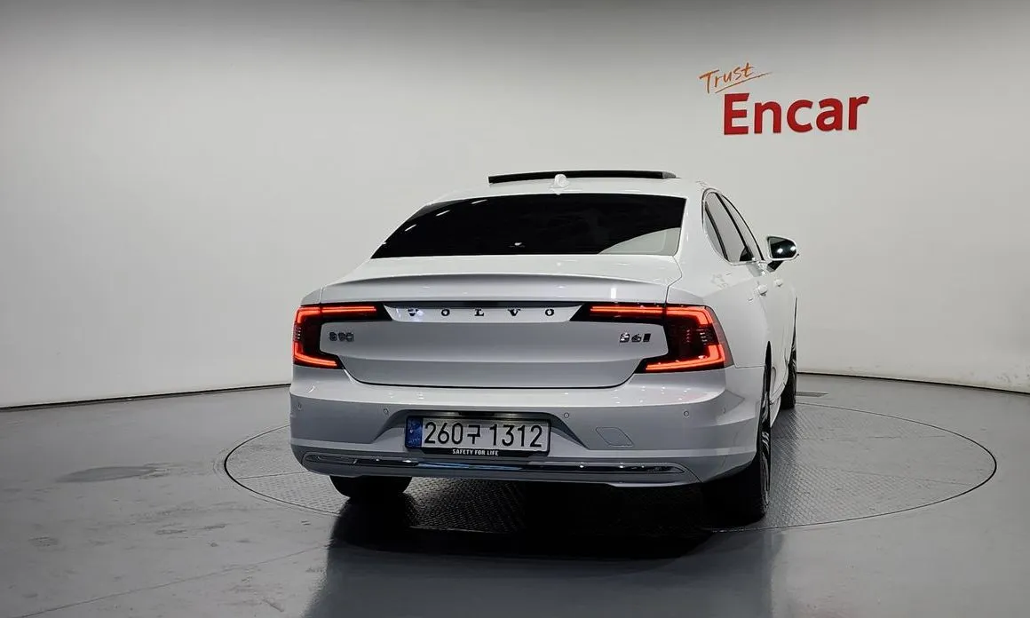 Volvo S90 — фото 3