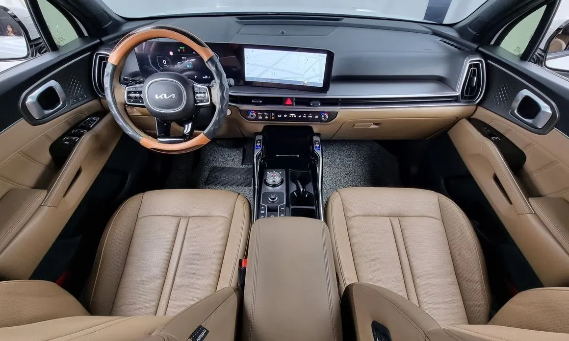 Kia Sorento — фото 9