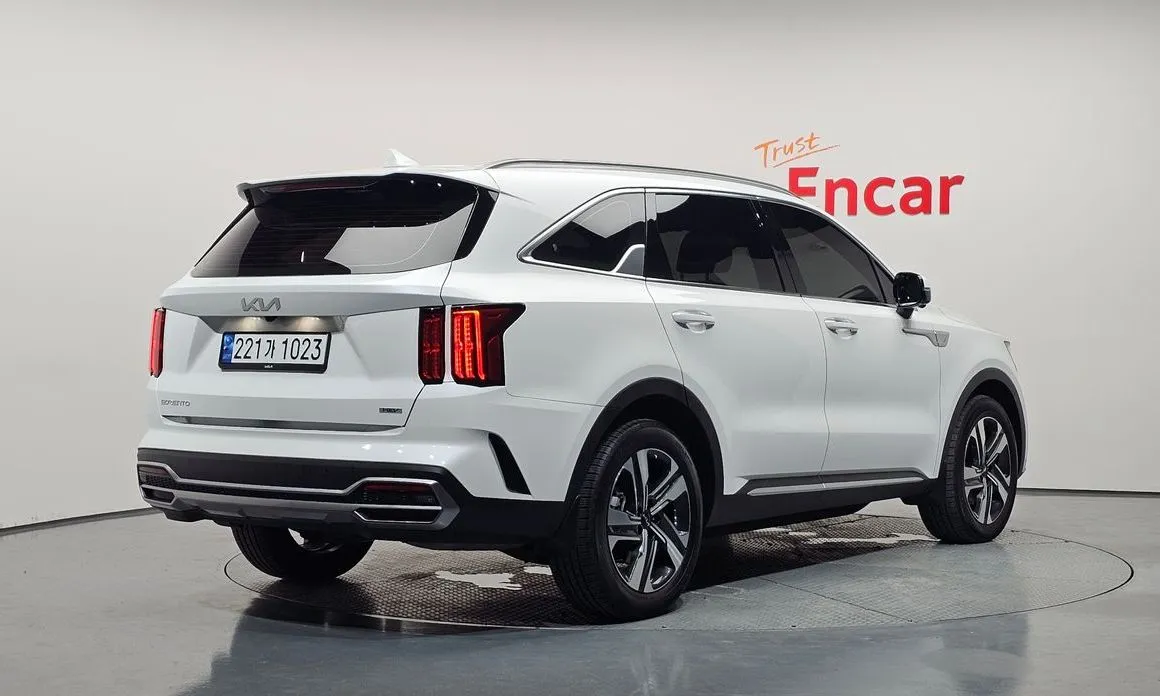 Kia Sorento — фото 7