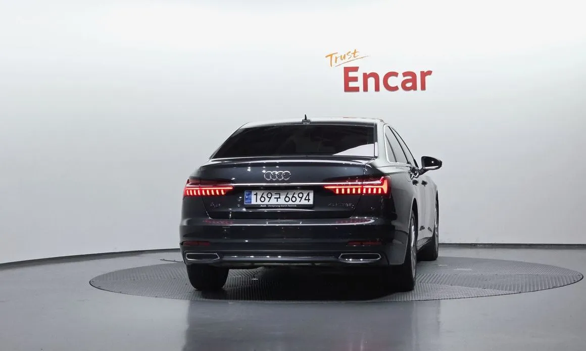 Audi A6 — фото 2