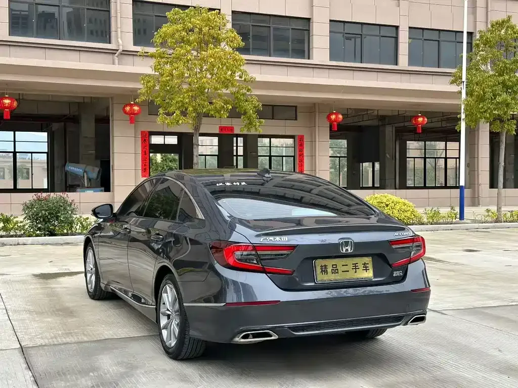 Honda Accord — фото 6